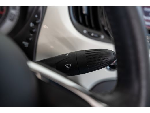 Fiat 500C 1.2 Young | Navigatie | Lichtmetalen velgen | Airco | ActivLease financial lease