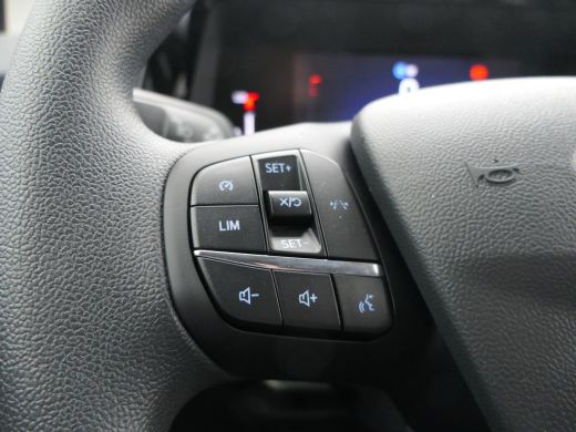 Ford Transit Courier 1.5 EcoBlue Trend | Trekhaak | Camera | Lichtmetalen Velgen | Schuifdeur | DAB | Cruise Control |... ActivLease financial lease