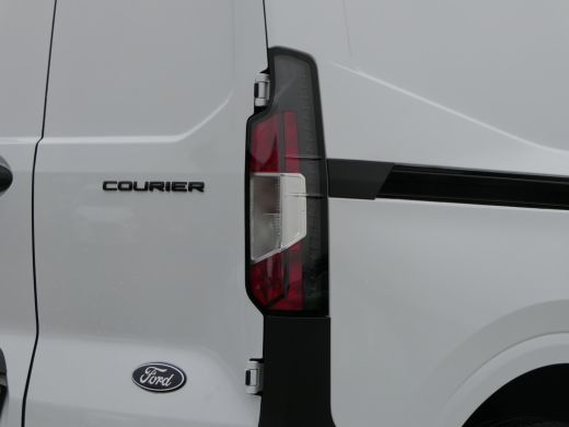 Ford Transit Courier 1.5 EcoBlue Trend | Trekhaak | Camera | Lichtmetalen Velgen | Schuifdeur | DAB | Cruise Control |... ActivLease financial lease