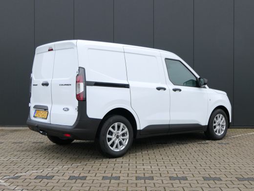 Ford Transit Courier 1.5 EcoBlue Trend | Trekhaak | Camera | Lichtmetalen Velgen | Schuifdeur | DAB | Cruise Control |... ActivLease financial lease