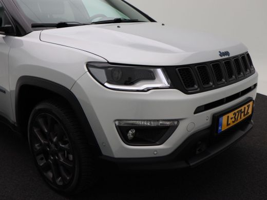 Jeep Compass 4xe 240 Plug-in Hybrid Electric S | Navigatie | Climate Control | Alpine audio | Stoelverwarming ActivLease financial lease