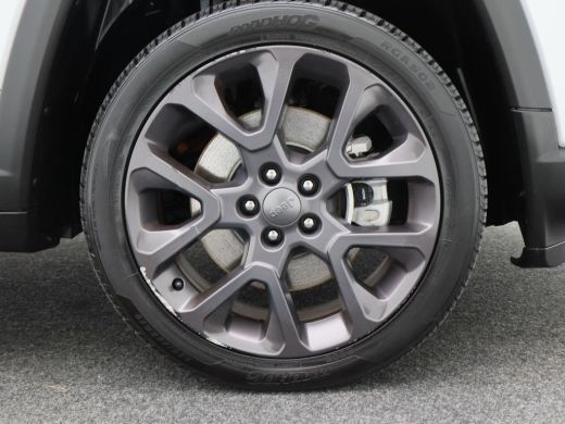 Jeep Compass 4xe 240 Plug-in Hybrid Electric S | Navigatie | Climate Control | Alpine audio | Stoelverwarming ActivLease financial lease