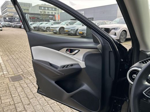 Mazda CX-3 2.0 SkyActiv-G 121 Signature | HUD display | Lichtmetalen velgen | Navigatie | Apple carplay | Cr... ActivLease financial lease