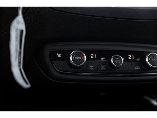 Opel Crossland 1.2 Turbo Elegance Automaat | Stoel- en stuurverwarming | Climate control | Camera ActivLease financial lease