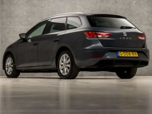 Seat León ST 1.0 TSI Sport (APPLE CARPLAY, NAVIGATIE, CLIMATE, CAMERA, KEYLESS, SPORTSTOELEN, GETINT GLAS, LAN... ActivLease financial lease