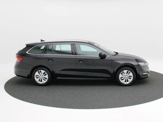 Skoda Octavia Combi 1.0 e-TSi 110 Pk Automaat Business Edition | Climate Control | Navigatie | Camera | LED | T... ActivLease financial lease