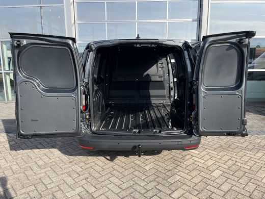 Volkswagen Caddy Maxi BPM VRIJ | 75 PK | Airco | Trekhaak | Apple Carplay | PDC achter ActivLease financial lease