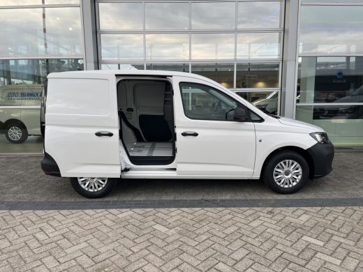 Volkswagen Caddy BPM VRIJ | 102 PK | Airco | Trekhaak | Apple Carplay | PDC achter ActivLease financial lease