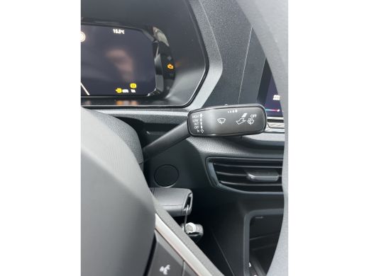 Volkswagen Caddy BPM VRIJ | 102 PK | Airco | Trekhaak | Apple Carplay | PDC achter ActivLease financial lease