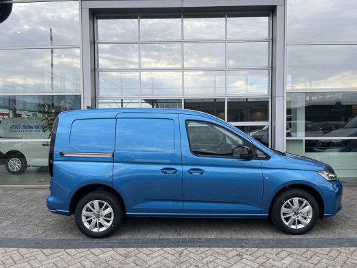 Volkswagen Caddy BPM VRIJ | Style | 123 PK | DSG | Trekhaak | Digitaal Display | Camera ActivLease financial lease