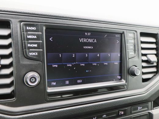 Volkswagen Crafter 35 2.0 TDi 140 Pk L3 DC Comfortline | Open Laadbak | 6 Zitplaatsen | Cruise Control | Privacy Gla... ActivLease financial lease