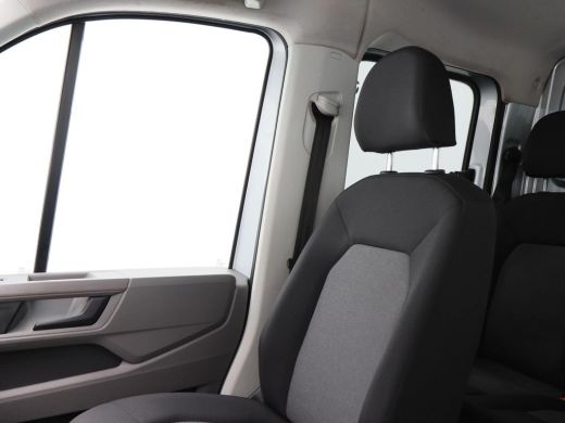 Volkswagen Crafter 35 2.0 TDi 140 Pk L3 DC Comfortline | Open Laadbak | 6 Zitplaatsen | Cruise Control | Privacy Gla... ActivLease financial lease
