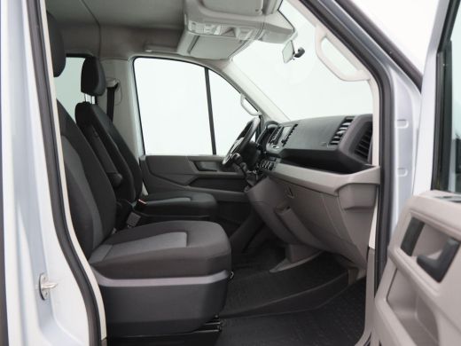 Volkswagen Crafter 35 2.0 TDi 140 Pk L3 DC Comfortline | Open Laadbak | 6 Zitplaatsen | Cruise Control | Privacy Gla... ActivLease financial lease