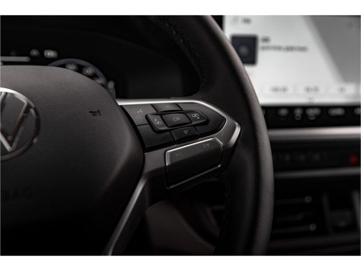 Volkswagen Transporter 2024 | Bulli | L1 | 170 pk Automaat | Digitaal Display ActivLease financial lease