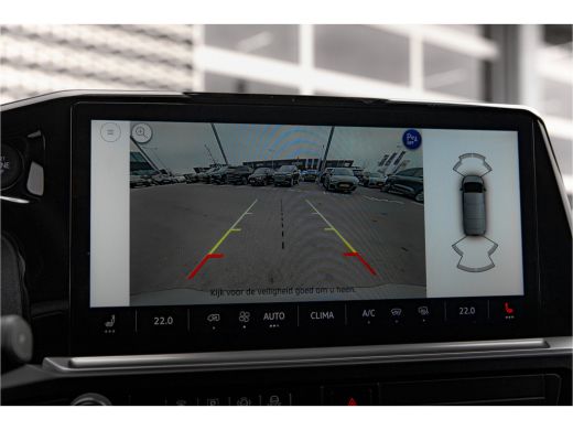 Volkswagen Transporter 2024 | Bulli | L1 | 170 pk Automaat | Digitaal Display ActivLease financial lease