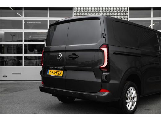 Volkswagen Transporter 2024 | Bulli | L1 | 170 pk Automaat | Digitaal Display ActivLease financial lease