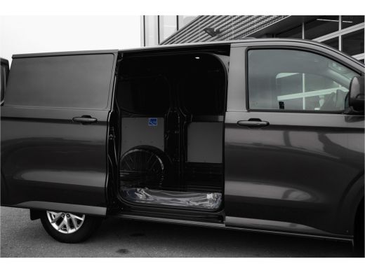 Volkswagen Transporter 2024 | Bulli | L1 | 170 pk Automaat | Digitaal Display ActivLease financial lease