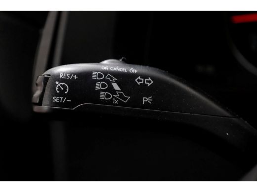 Volkswagen Transporter T6 2.0 TDI 150pk E6 Lang D.C. Airco/Navi 10-2019 ActivLease financial lease