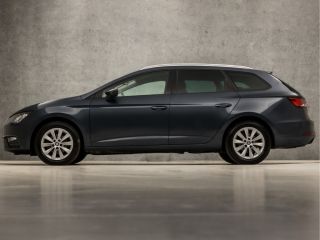 Seat León ST 1.0 TSI Sport (APPLE CARPLAY, NAVIGATIE, CLIMATE, CAMERA, KEYLESS, SPORTSTOELEN, GETINT GLAS, LAN...