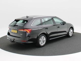 Skoda Octavia Combi 1.0 e-TSi 110 Pk Automaat Business Edition | Climate Control | Navigatie | Camera | LED | T...