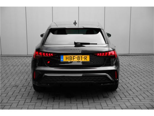 Audi A3 Sportback Audi S edition | Aluminium optiek in het interieur | Assistentiepakket Rijden en Parker... ActivLease financial lease
