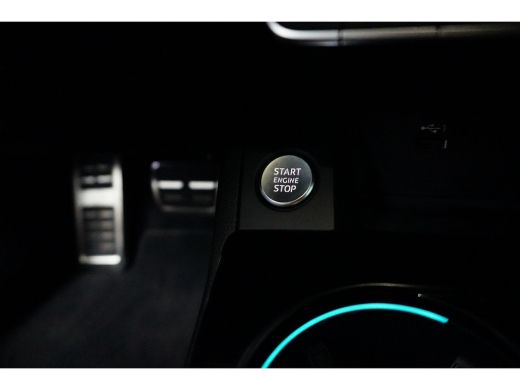 Audi A4 Avant Avant 40 TFSI quattro S edition Competition | Adaptieve Cruise | Keyless | Matrix LED | Dod... ActivLease financial lease