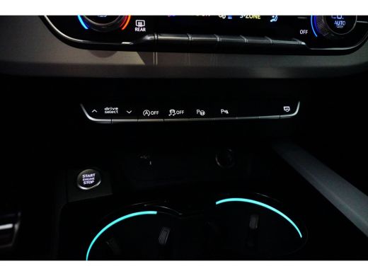 Audi A4 Avant Avant 40 TFSI quattro S edition Competition | Adaptieve Cruise | Keyless | Matrix LED | Dod... ActivLease financial lease