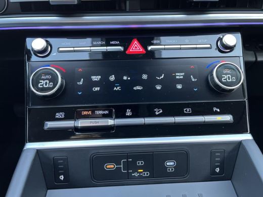 Hyundai Santa Fe 1.6 T-GDI PHEV Premium Plus 4WD 7p. | €4.050,- voorraad voordeel! | Snel leverbaar! | ActivLease financial lease