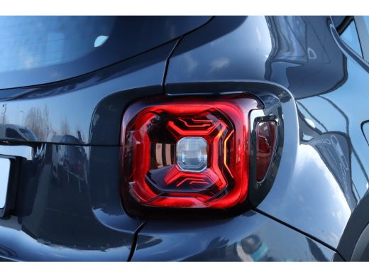 Jeep Renegade Jeep 1.5T e-Hybrid Summit | Pano | Stuur + Stoel verwarming | Camera | ACC | LED | PDC | Navi | C... ActivLease financial lease