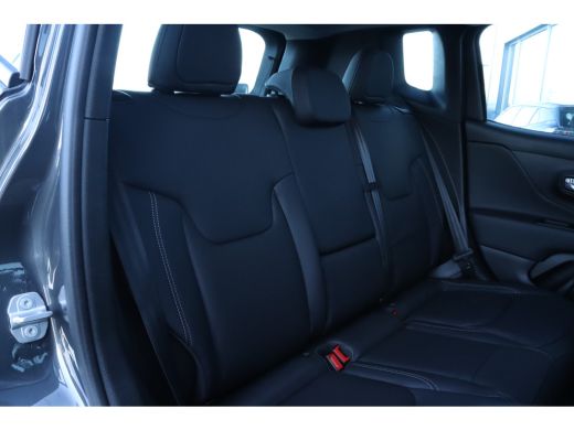 Jeep Renegade Jeep 1.5T e-Hybrid Summit | Pano | Stuur + Stoel verwarming | Camera | ACC | LED | PDC | Navi | C... ActivLease financial lease