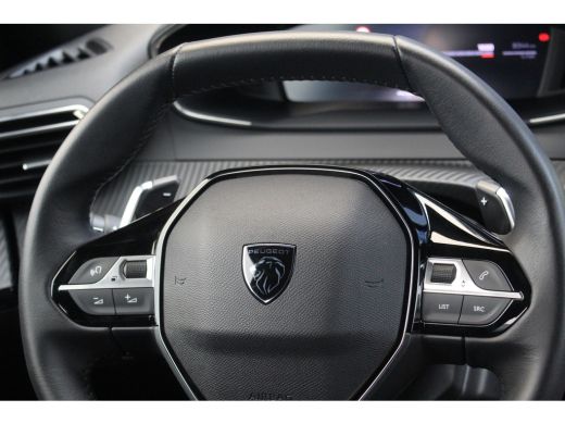 Peugeot 2008 Peugeot 1.2 Hybrid 136 e-DCS6 Allure | Adap. Cruise C | 360 Cam | CarPlay | Climate C. | | Adap. ... ActivLease financial lease