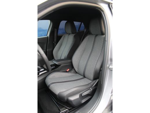 Peugeot 2008 Peugeot 1.2 Hybrid 136 e-DCS6 Allure | Adap. Cruise C | 360 Cam | CarPlay | Climate C. | | Adap. ... ActivLease financial lease