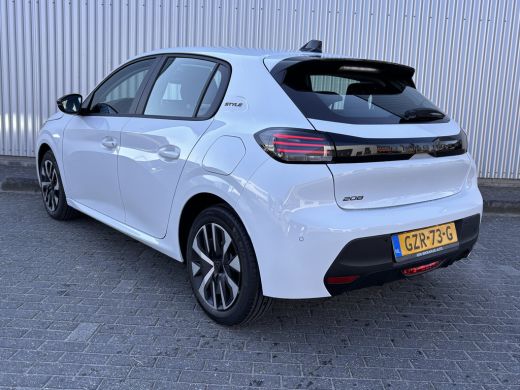 Peugeot 208 1.2 PureTech 75 5MT Style | 6 airbags (adaptieve front-, zij- en window-airbags) | Airconditionin... ActivLease financial lease