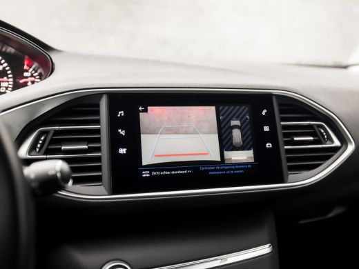 Peugeot 308 SW 1.2 PureTech Sport Automaat (APPLE CARPLAY, GROOT NAVI, 360 CAMERA, ADAPTIVE CRUISE, GETINT GL... ActivLease financial lease