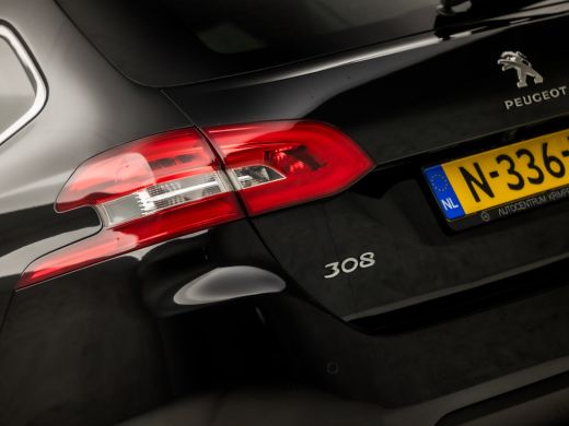Peugeot 308 SW 1.2 PureTech Sport Automaat (APPLE CARPLAY, GROOT NAVI, 360 CAMERA, ADAPTIVE CRUISE, GETINT GL... ActivLease financial lease
