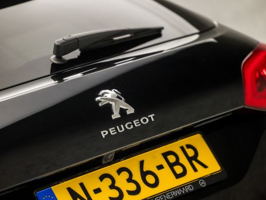 Peugeot 308 SW 1.2 PureTech Sport Automaat (APPLE CARPLAY, GROOT NAVI, 360 CAMERA, ADAPTIVE CRUISE, GETINT GL... ActivLease financial lease