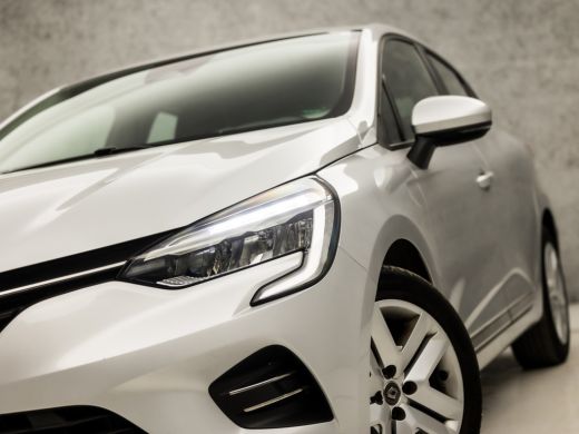 Renault Clio 1.0 TCe Sport (NIEUW MODEL, APPLE CARPLAY, GROOT NAVI, PARKEERSENSOREN, SPORTSTOELEN, CRUISE, LED... ActivLease financial lease