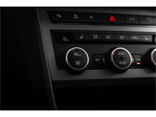 Seat Ateca 1.5 TSI FR Business Intense | Stoel + Stuur verw. | Keyless | 19 inch | Camera | Navi | ActivLease financial lease