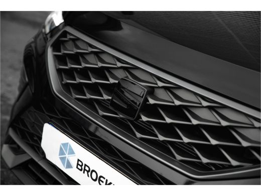 Seat Ateca 1.5 TSI FR Business Intense | Stoel + Stuur verw. | Keyless | 19 inch | Camera | Navi | ActivLease financial lease