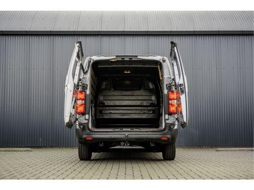 Toyota ProAce Worker 2.0 D-4D L3H1 | Euro 6 | 123 PK | A/C | Cruise | Navigatie ActivLease financial lease