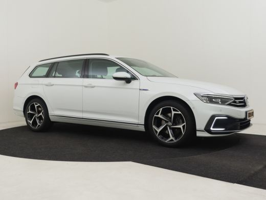 Volkswagen Passat Variant 1.4 TSI PHEV GTE Business 218pk | Adaptief cruise control | Navigatie via app | Led kopla... ActivLease financial lease