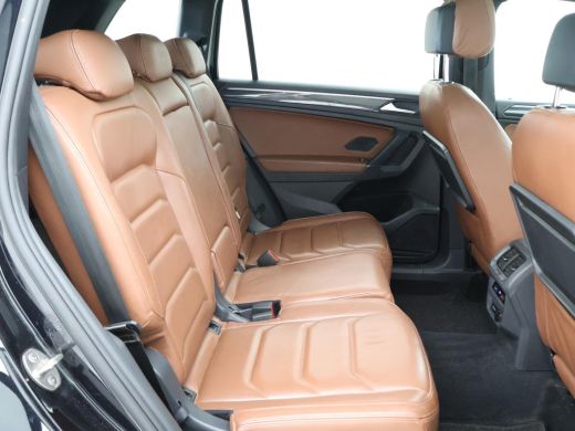 Volkswagen Tiguan Allspace 1.5 TSI DSG R-LINE + VIRTUAL COCKPIT | LEDER | WEGKL. TREKHAAK | DYNAUDIO | ADAPTIVE CRUISE ActivLease financial lease