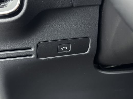 Volvo  C40 Volvo Single Motor Core 69 kWh | Stoel + Stuurverwarming | All Season banden | Warmtepomp | PDC +... ActivLease financial lease