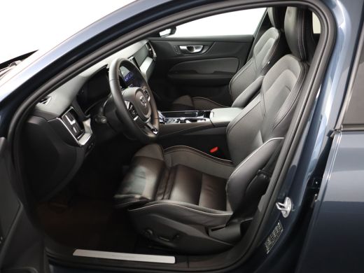 Volvo  V60 Volvo T6 AWD Plus Dark | Adaptieve cruise control incl. BLIS | Standkachel |Stoel & stuurwielverw... ActivLease financial lease