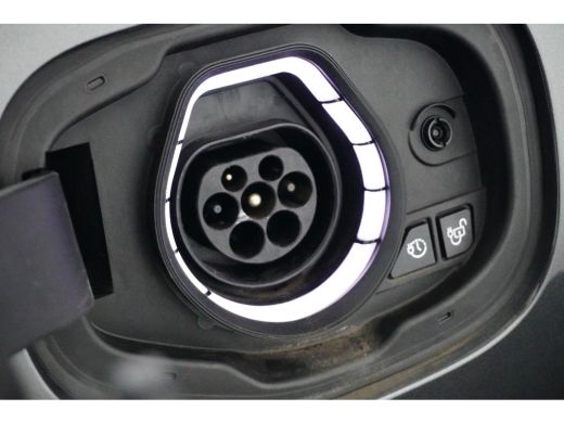 Ford Kuga 2.5 PHEV Titanium | Wegklap Trekhaak | Pano-Dak | Elektr. Achterklep | Camera | Winter-Pack | Stu... ActivLease financial lease