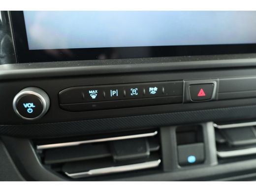 Ford Transit Custom 320 2.0 TDCI 136 pk L2H1 Limited Automaat | € 5.330,- Voorraad Voordeel | Achteruitrijcamera | Ap... ActivLease financial lease