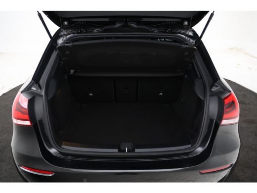 Mercedes A-Klasse 180 d Premium Plus Automaat, Half leder, Camera, Navigatie, ActivLease financial lease