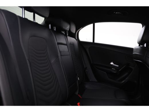 Mercedes A-Klasse 180 d Premium Plus Automaat, Half leder, Camera, Navigatie, ActivLease financial lease