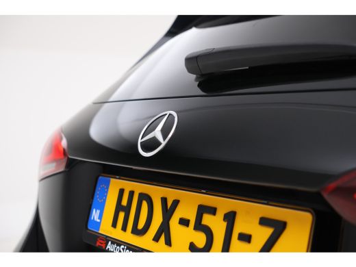 Mercedes A-Klasse 180 d Premium Plus Automaat, Half leder, Camera, Navigatie, ActivLease financial lease