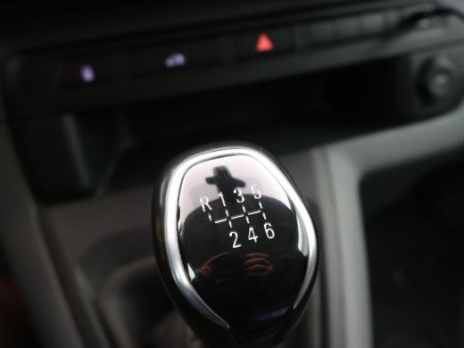 Opel Vivaro 2.0 CDTI 150 PK L2H1 INNOVATION + TREEPLANKEN | LMV | APPLE CARPLAY | CAMERA | TREKHAAK ActivLease financial lease